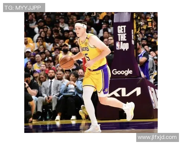 美记:除非能换字母哥或约基奇,否则湖人不会考虑交易里夫斯 美记:除非能换字母哥或约基奇,否则湖人不会考虑交易里夫斯