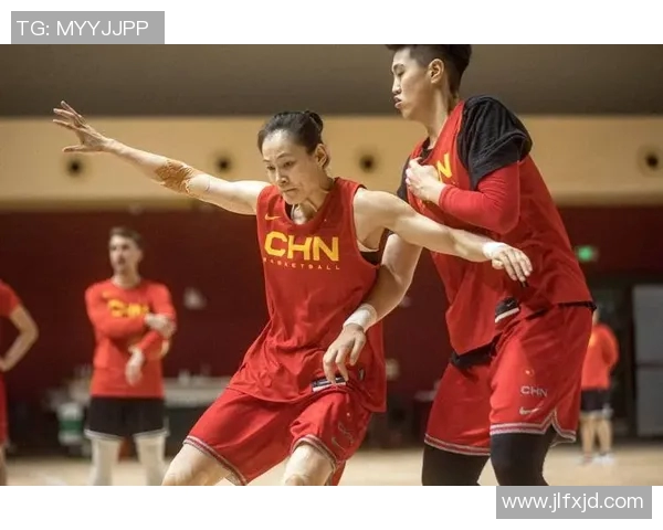 郑薇:杨力维姐妹处理完父亲后事的第一天就归队 迪拉娜带伤出战 郑薇:杨力维姐妹处理完父亲后事的第一天就归队 迪拉娜带伤出战