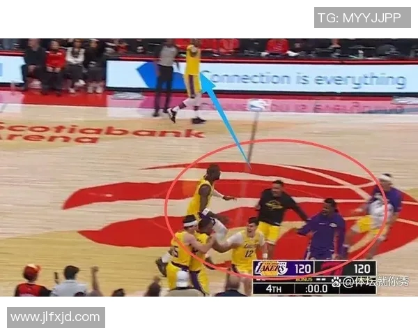 123-120!湖人3分绝杀,詹姆斯神级助攻,1297场纪录中断,里夫斯狂轰44分 123-120!湖人3分绝杀,詹姆斯神级助攻,1297场纪录中断,里夫斯狂轰44分