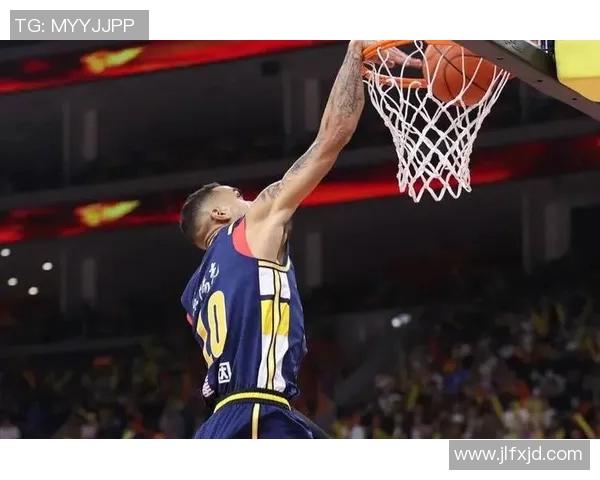 广州3连胜首功之臣！威金顿末节9分&全场22分13助攻